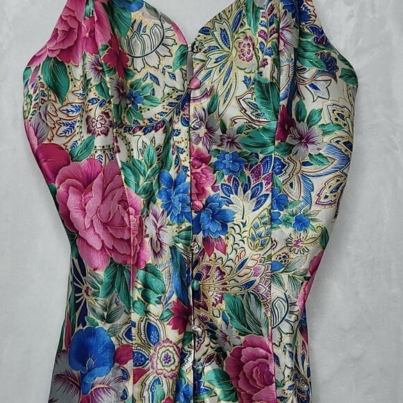 Victoria's Secret Floral Button Down Slip Lingerie Size Small - Picture 3 of 9